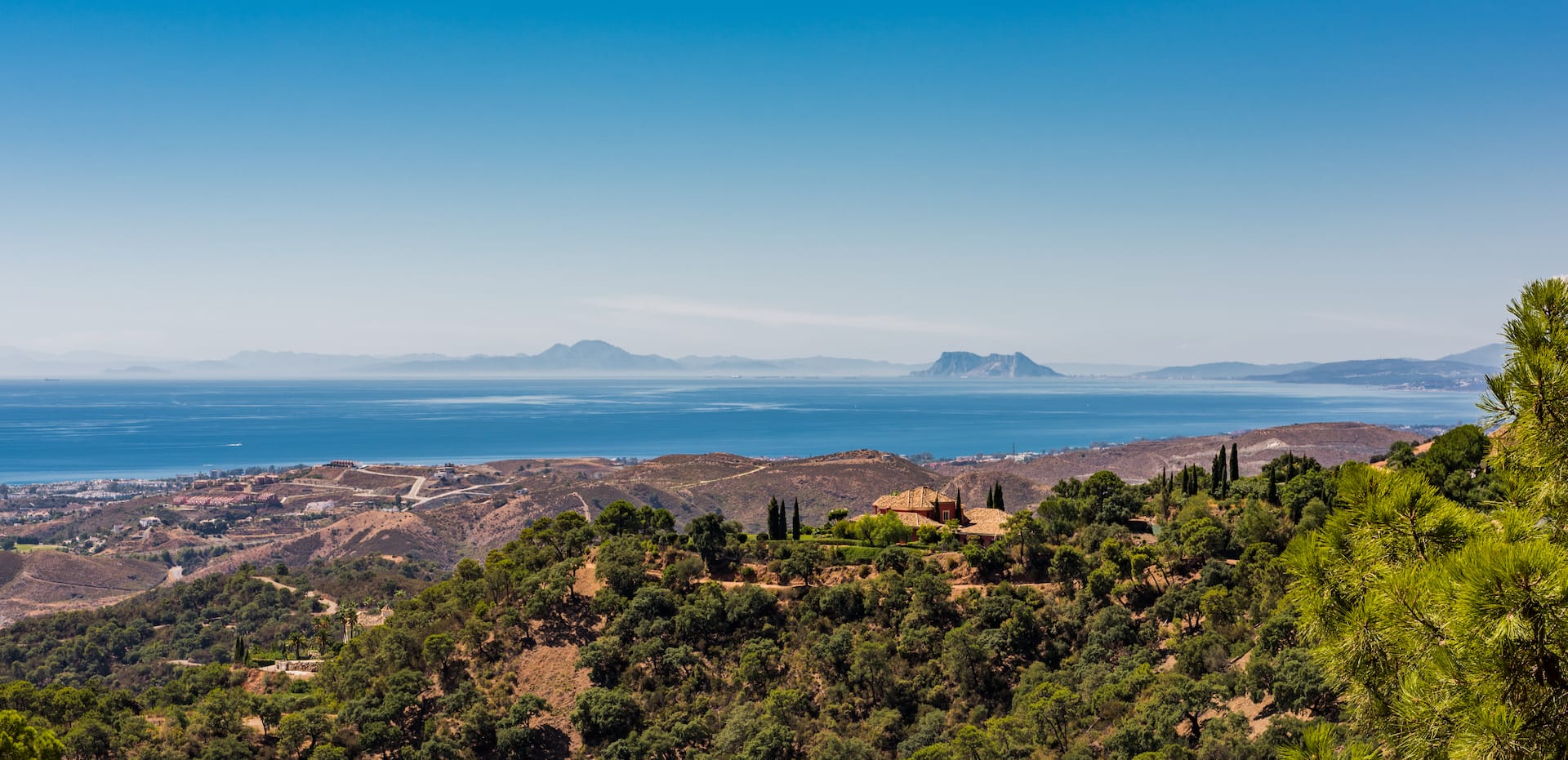 NEST.” Or, How PROZAC Spawned the Greatest Interiors Magazine, Ever. | 032c, image size:1920x931